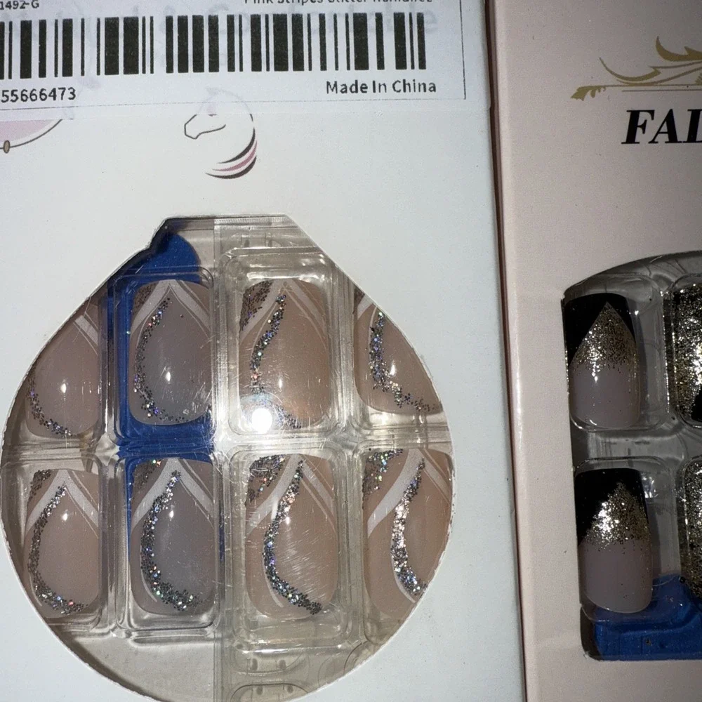 Lot Of 8 Boxes Press‎ On Nails. 24 Pieces Per New Box.  4392
